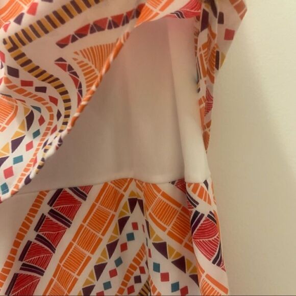 Everley Strapless Summer Romper Size Small - Picture 5 of 9